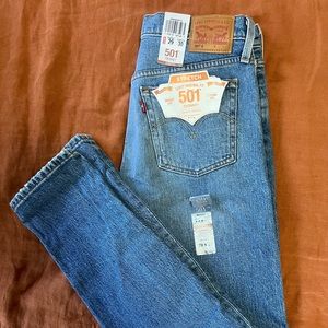 NWT Levi’s 501 Stretch Skinny Jeans